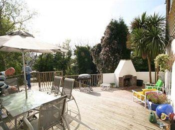 סנט אוסטל Guesthouse Topos מראה חיצוני תמונה