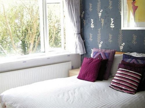 סנט אוסטל Guesthouse Topos מראה חיצוני תמונה