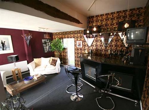 סנט אוסטל Guesthouse Topos מראה חיצוני תמונה