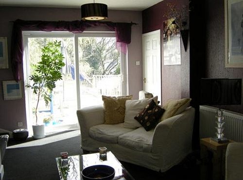 סנט אוסטל Guesthouse Topos מראה חיצוני תמונה